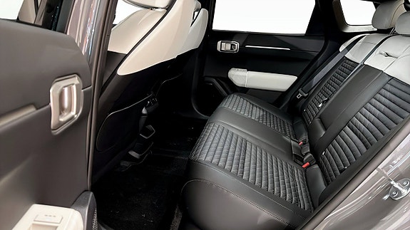 Kia EV4 9 of 12