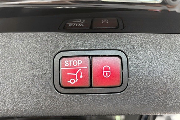 Mercedes-Benz E300 e 16 of 16