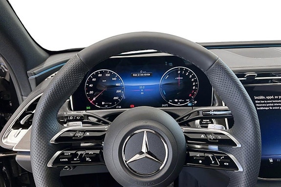 Mercedes-Benz E300 e 7 of 16