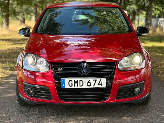 Volkswagen Golf V 3 of 16