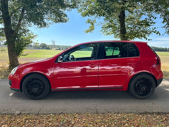 Volkswagen Golf V 8 of 16