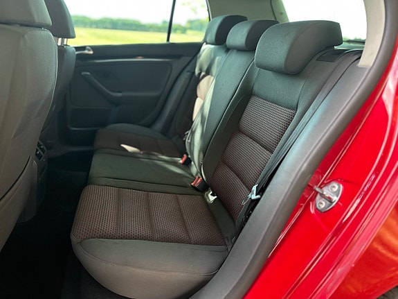 Volkswagen Golf V 13 of 16
