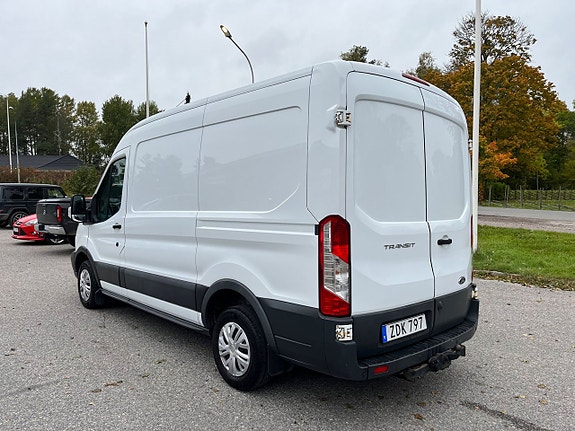 Ford Transit 4 of 5