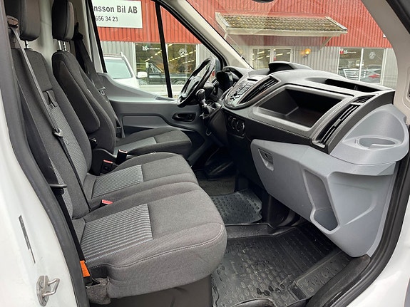 Ford Transit 6 of 7