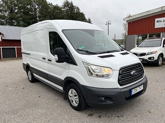 Ford Transit 2 of 5