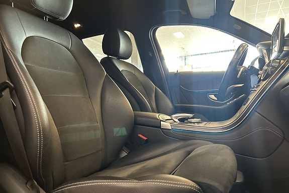 Mercedes-Benz GLC250 d 15 of 30