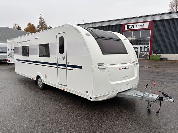Adria Alpina 663 HT - Queenbed - Alde - Förtält - Frontkök -