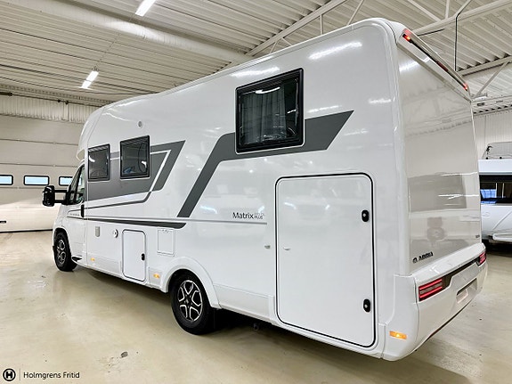 Adria Matrix Plus 670 DL | Face to Face | 4 of 19