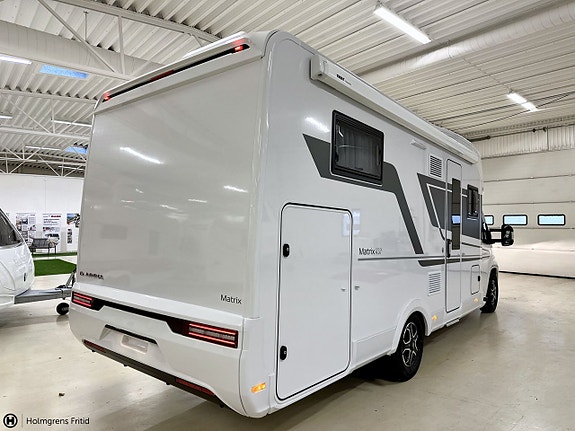 Adria Matrix Plus 670 DL | Face to Face | 3 of 19