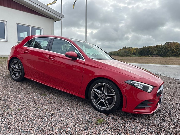 Mercedes-Benz A180 d 2 of 5