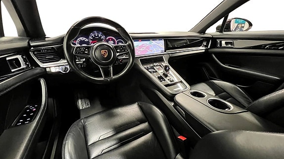 Porsche Panamera 4 9 of 20
