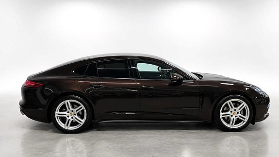 Porsche Panamera 4 3 of 20