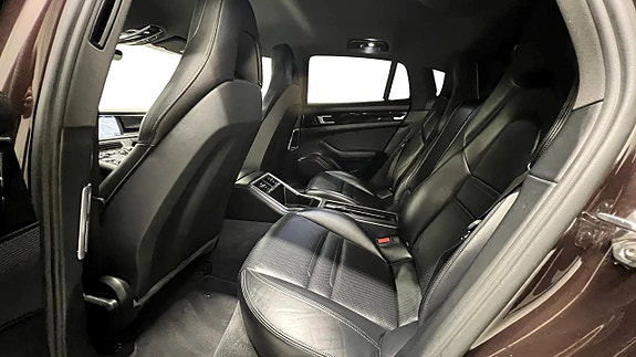 Porsche Panamera 4 12 of 20