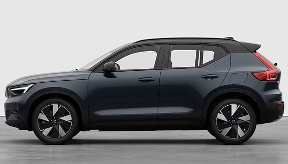 Volvo EX40 2 of 5