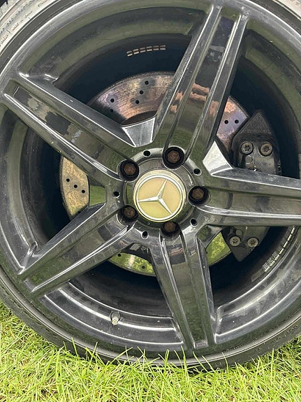 Mercedes-Benz C32 10 of 10
