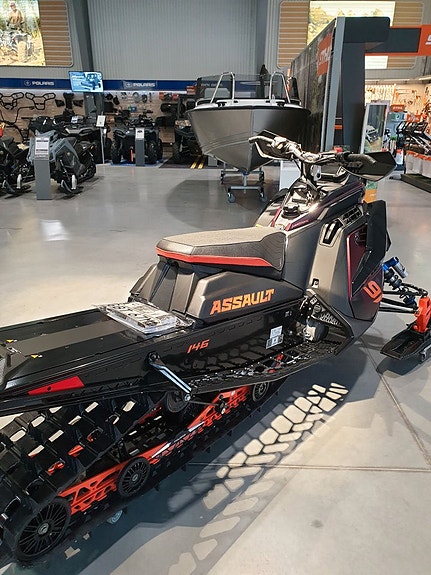 Polaris 9R Switchback Assault ABRIS Crazy Deal Leksand 4 of 9