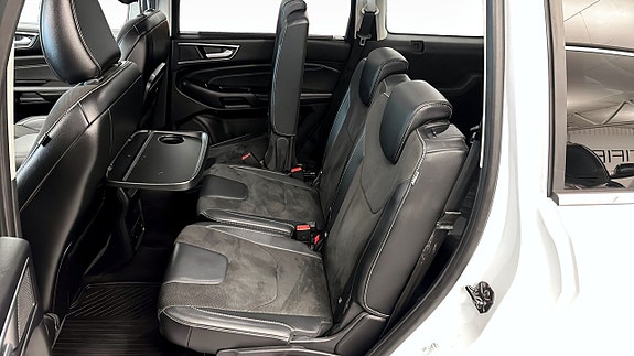 Ford Galaxy 5 of 5
