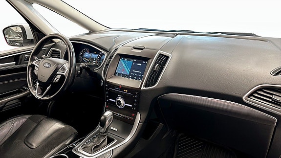 Ford Galaxy 3 of 5