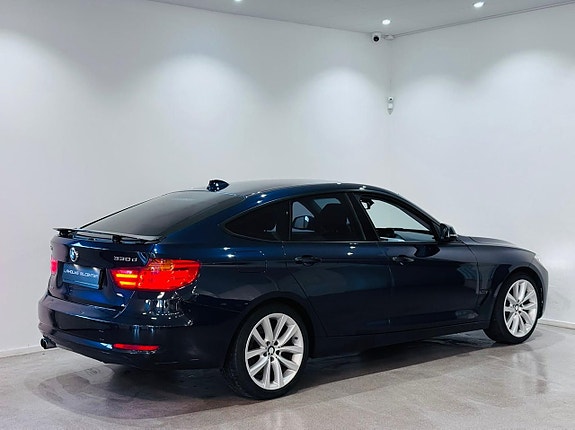 BMW 330d 18 of 18