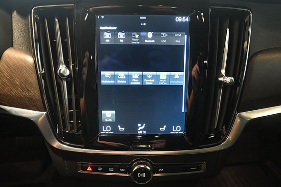 Volvo V90 Cross Country 21 of 27