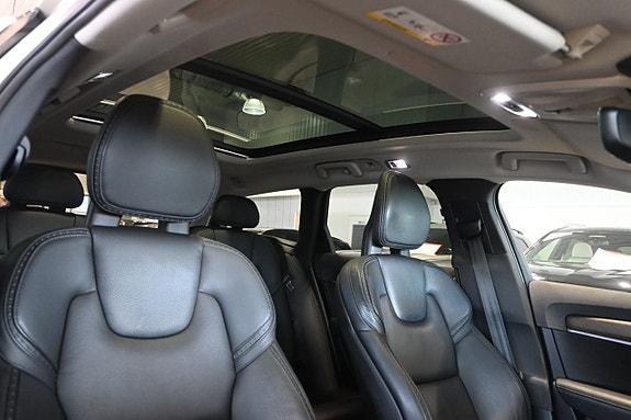 Volvo V90 Cross Country 12 of 27