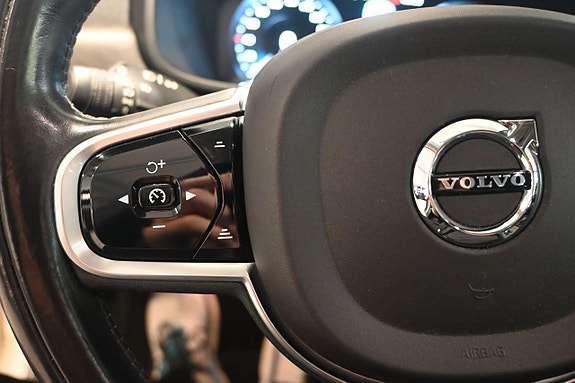 Volvo V90 Cross Country 19 of 27
