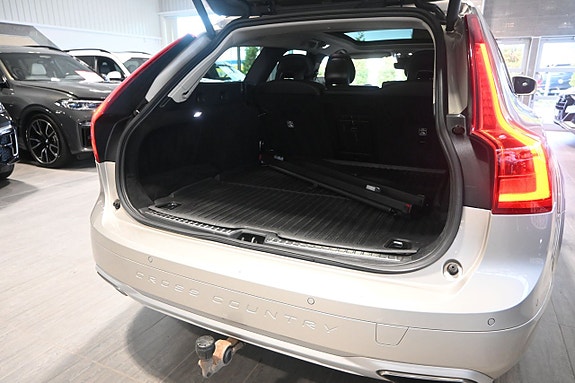 Volvo V90 Cross Country 15 of 27