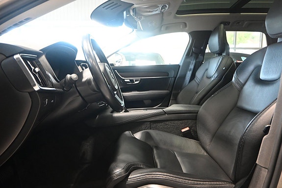 Volvo V90 Cross Country 8 of 27