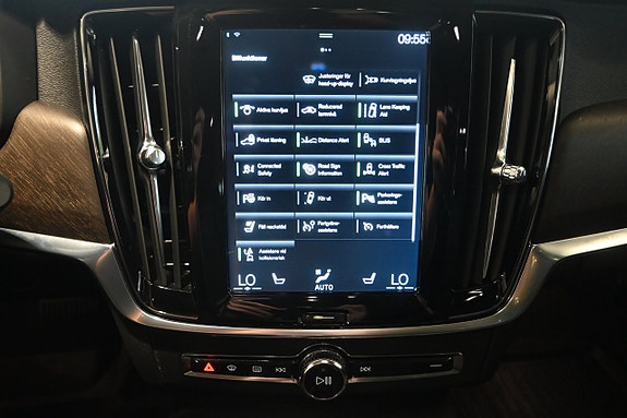 Volvo V90 Cross Country 22 of 27
