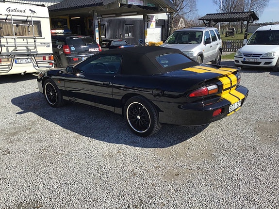 Chevrolet Camaro 11 of 23