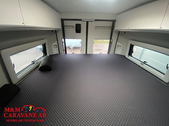 Adria TWIN SUPREME 640 SGX Dubbelbädd 6 of 7