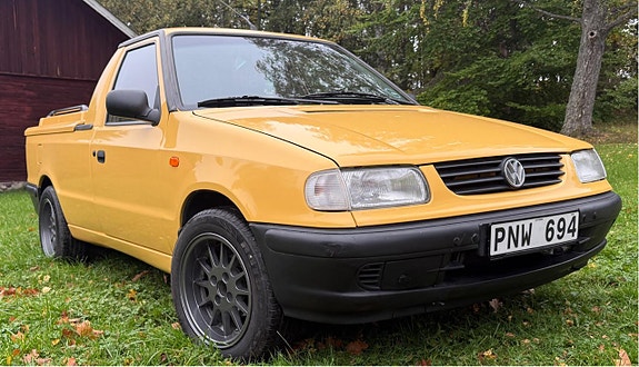 Volkswagen Caddy 2 of 5
