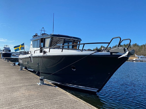 SARGO 36 Explorer -25, 2x Volvo Penta D6-380/DPI + Joystick 3 of 12