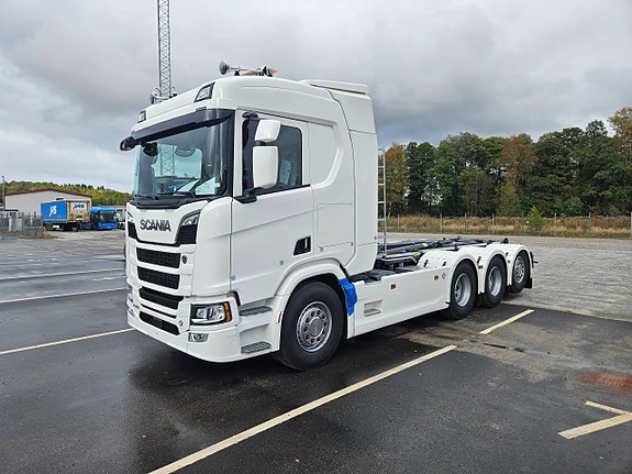 Helt ny Scania lastväxlare med Joab  L 24 Eco drive krock