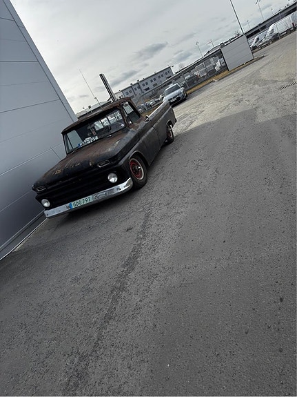 Chevrolet C10 4 of 4