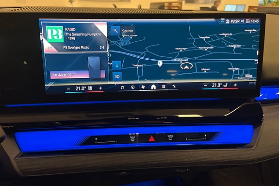 BMW i5 13 of 19
