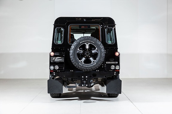 Land Rover Defender-Serie 17 of 25