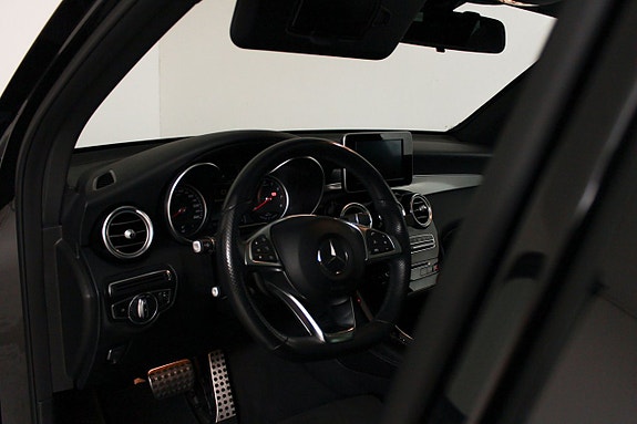 Mercedes-Benz GLC350 e 13 of 20