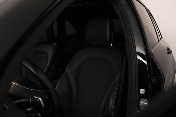 Mercedes-Benz GLC350 e 14 of 20