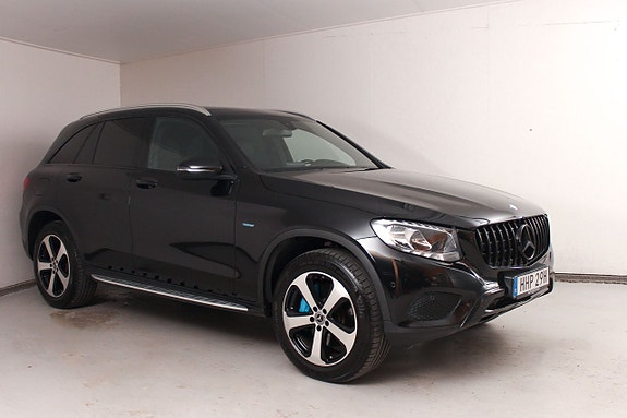 Mercedes-Benz GLC350 e 3 of 5