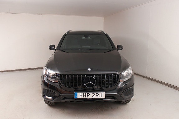 Mercedes-Benz GLC350 e 4 of 5