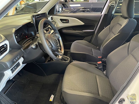 Suzuki Swift 6 of 8