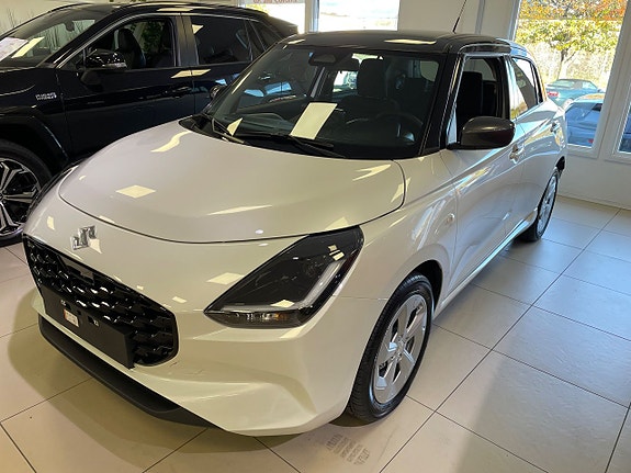 Suzuki Swift 3 of 5