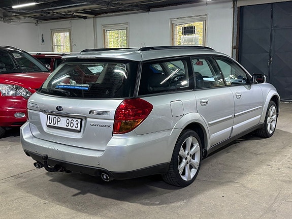 Subaru Outback 6 of 14