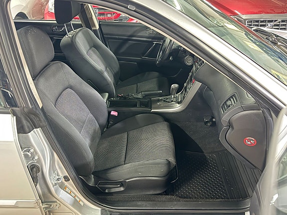 Subaru Outback 8 of 14