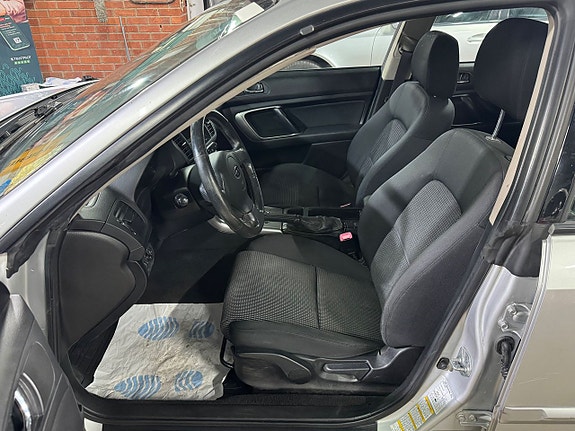 Subaru Outback 9 of 14