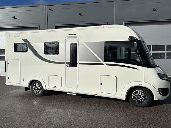 Le Voyageur Voyageur