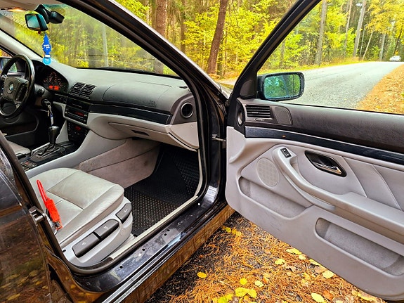 BMW 528 14 of 19