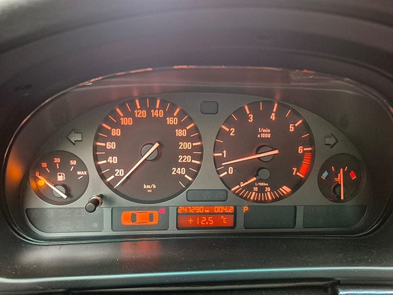 BMW 528 7 of 19