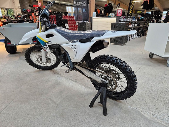 Husqvarna TC 125 -25 2 of 4